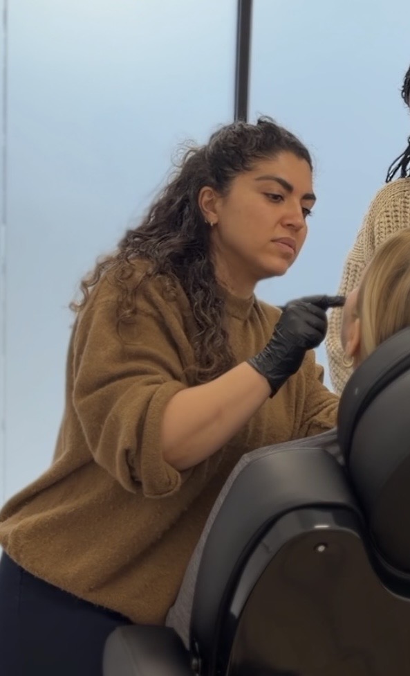 Portræt af Gazelle Doroudian, klinisk ansvarlig læge